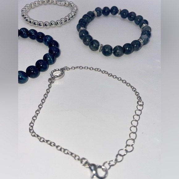 Stackable set of 3 beaded bracelets with 2 silver bracelets. Stretchy adjustable - Picture 5 of 14